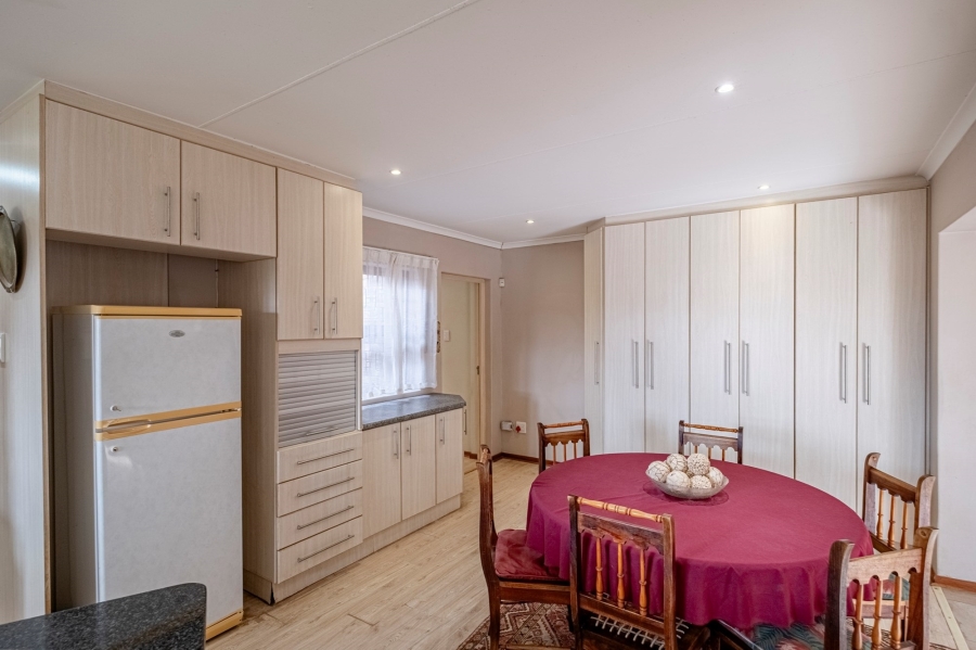 3 Bedroom Property for Sale in Summerstrand Eastern Cape